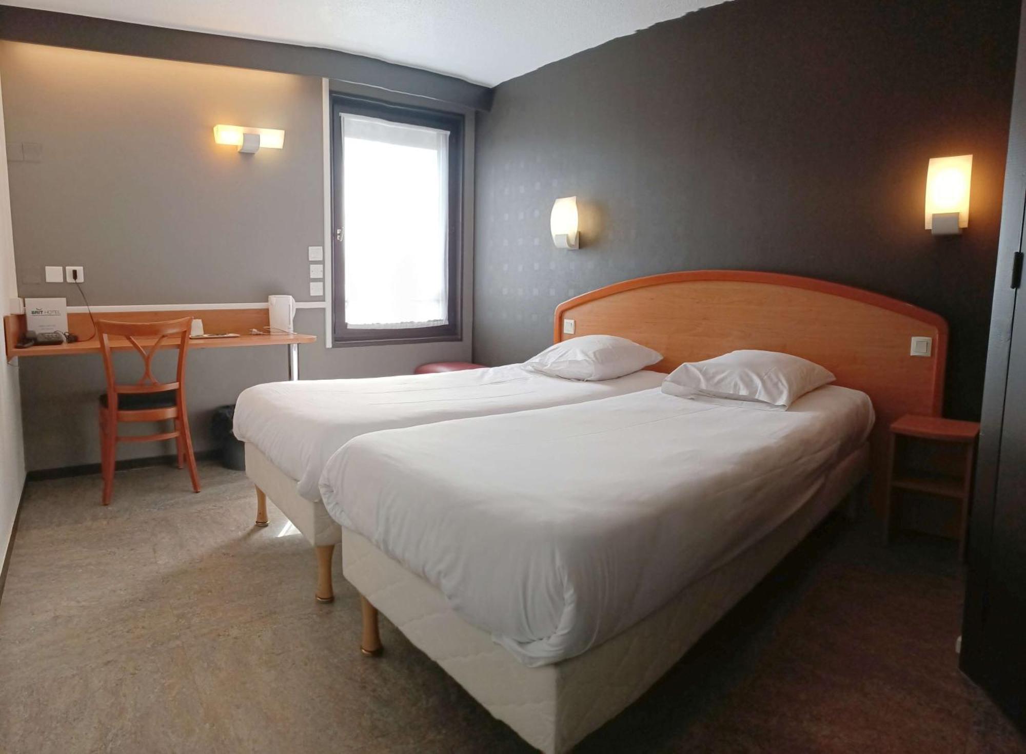 Brit Hotel Besancon L'Horloge Eksteriør billede