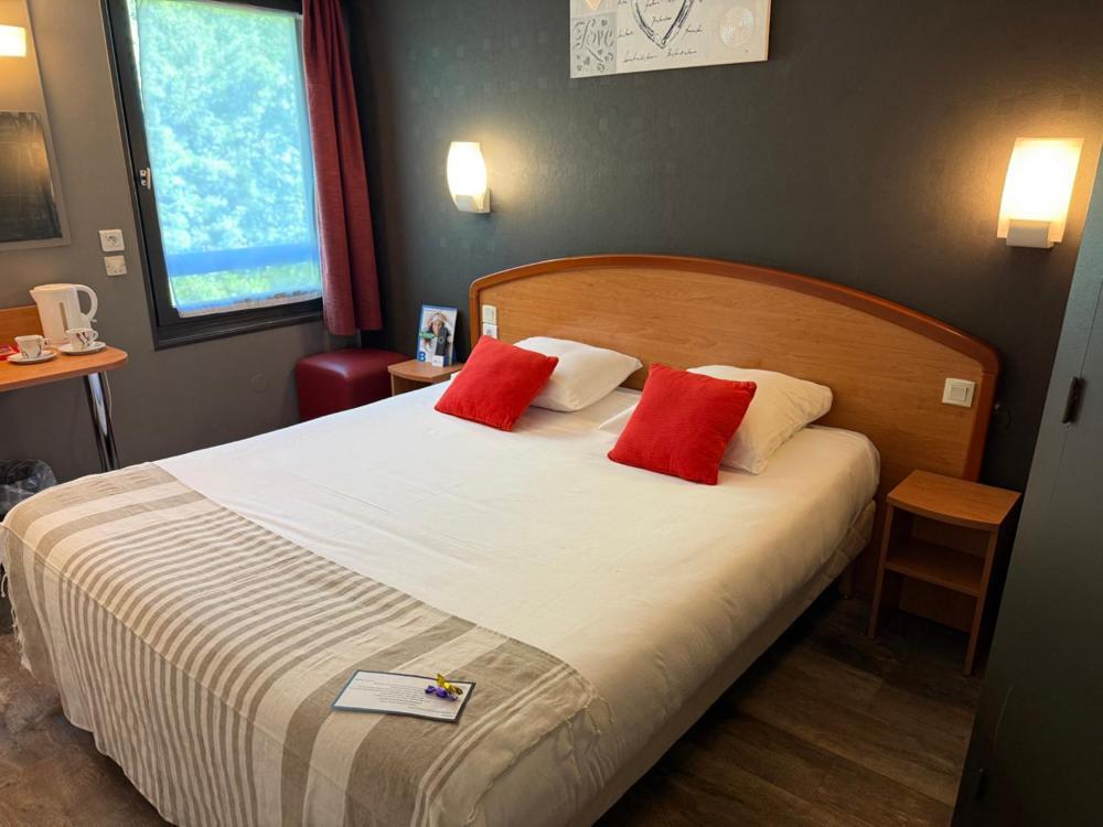 Brit Hotel Besancon L'Horloge Eksteriør billede